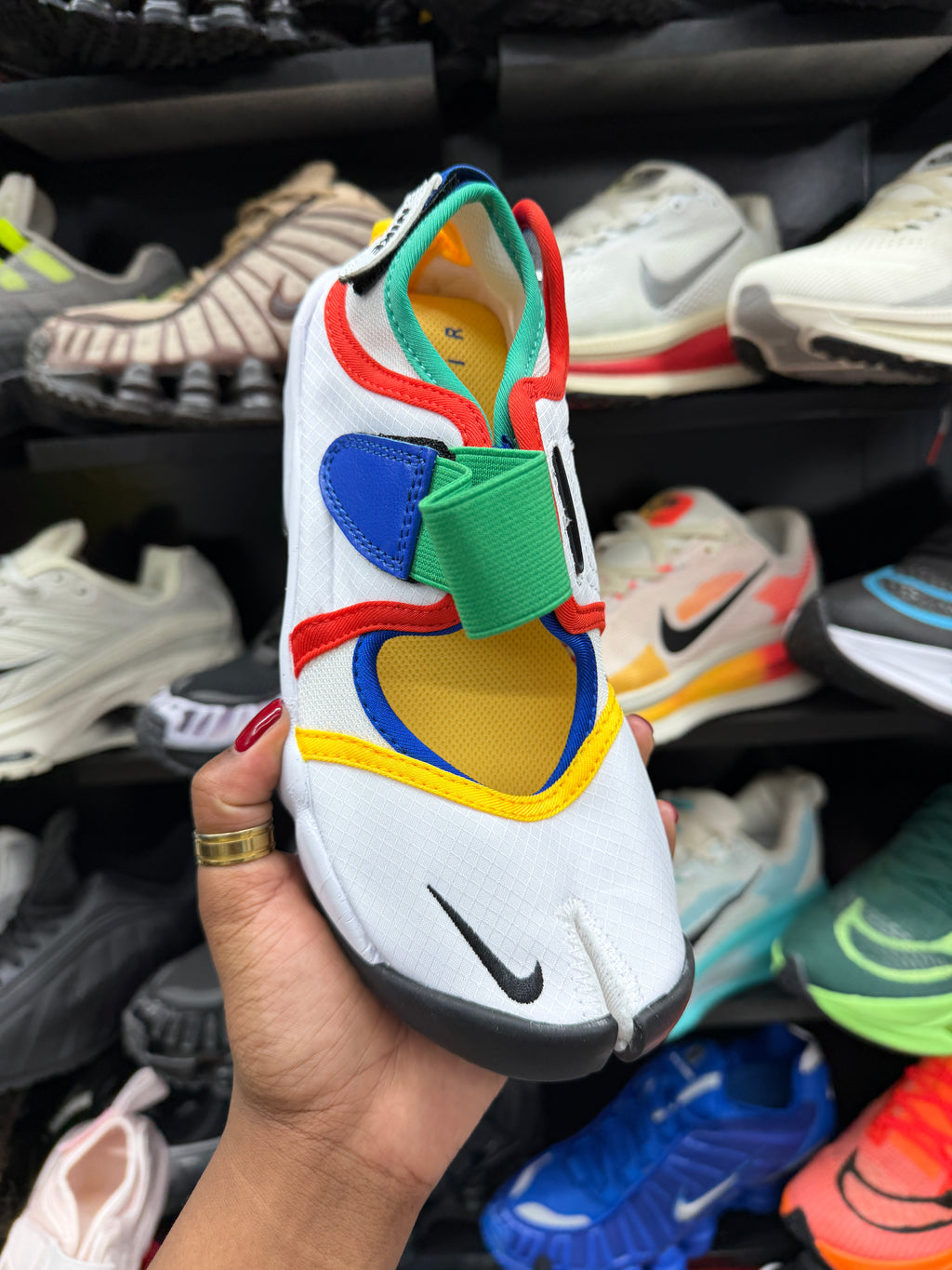 Nike Air Rift SE split-toe multi-colour sneaker