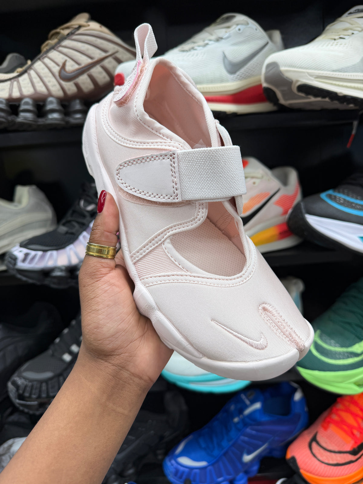 Nike Air Rift SE split-toe sneaker
