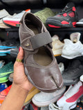 Nike Air Rift SE split-toe leather sneaker